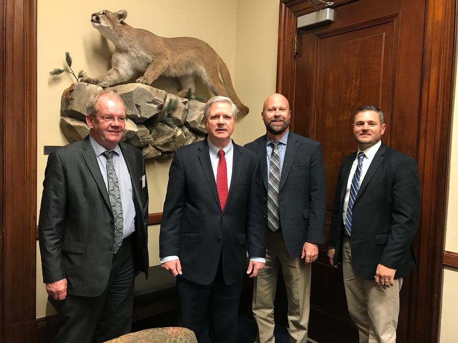 February 2019 - Senator Hoeven meets with sugar beet growers from the Red River Valley.